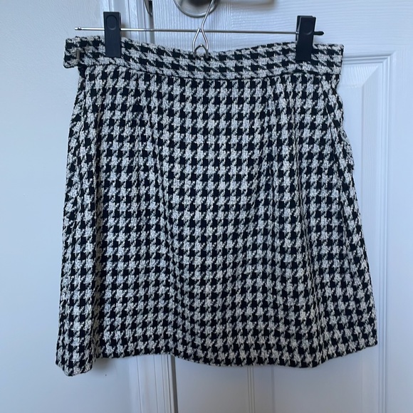 H&M houndstooth tweed skirt - Picture 2 of 3